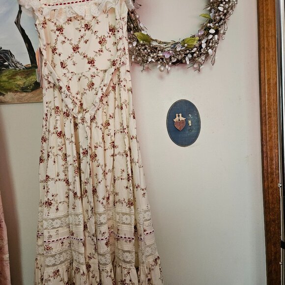 LACEMADE RED GARNET CORSET DRESS SIZE XS NWT Full sweep intricate ribbon lacings - Picture 5 of 8